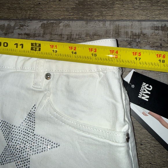 White Star  Mini Skirt - Women's Medium NWT - Picture 3 of 6